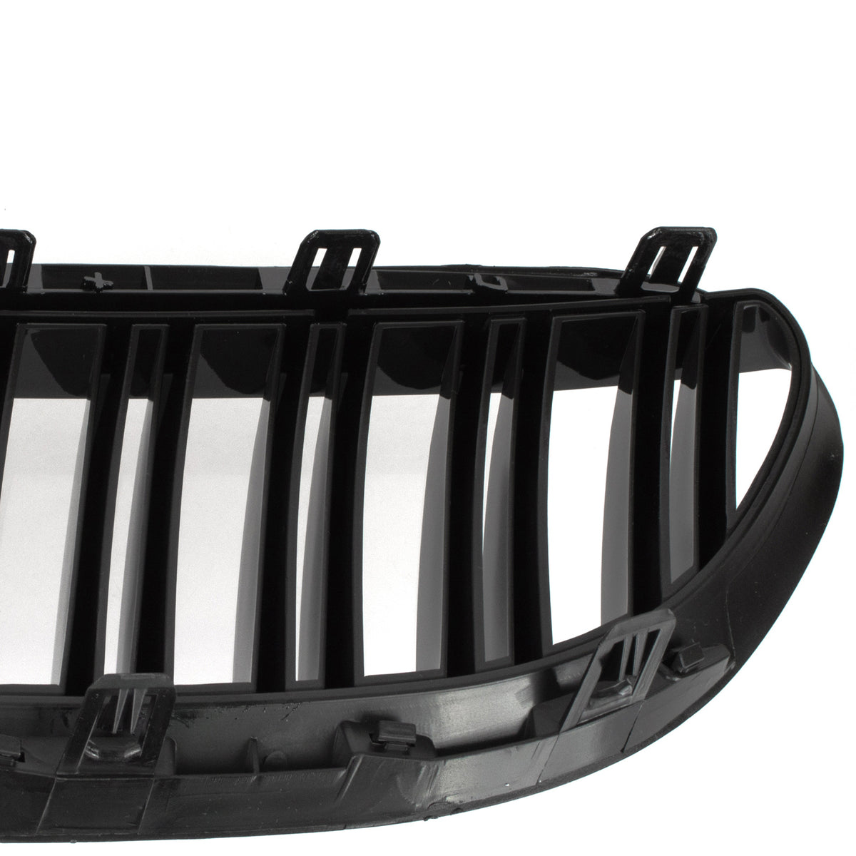 Чифт решетки между фаровете за BMW 6 E63 / E64 2004–2010 – 51137077931