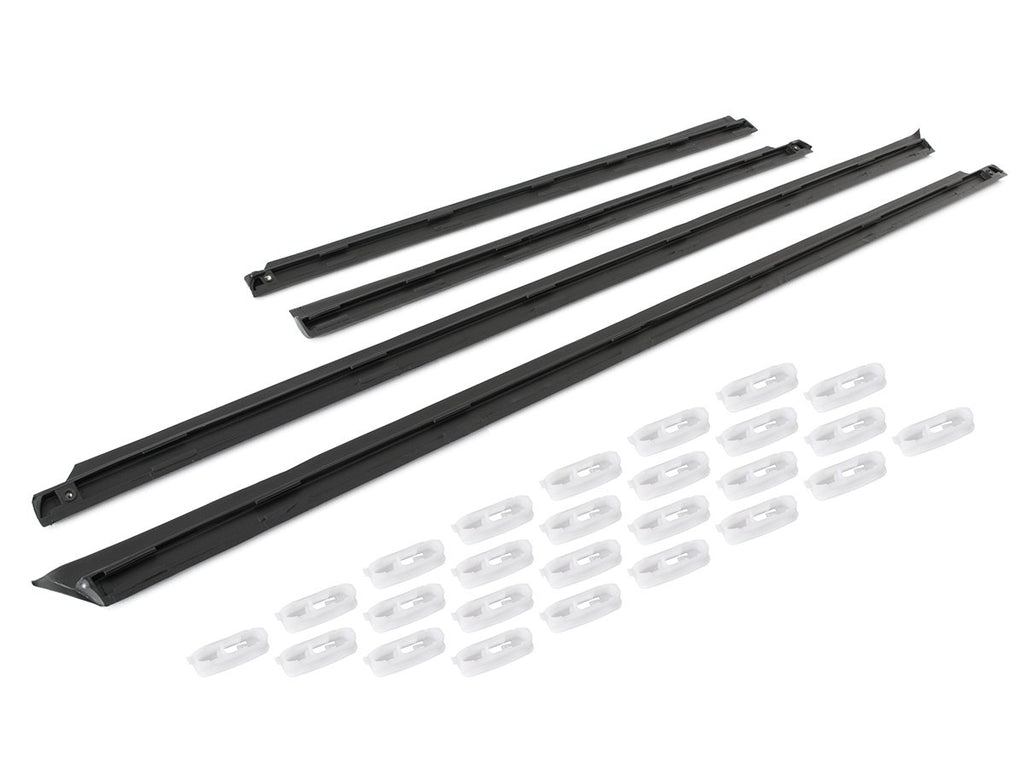 Set ornamente laterale inferioare cu clipsuri pentru Audi A4 1995–2001