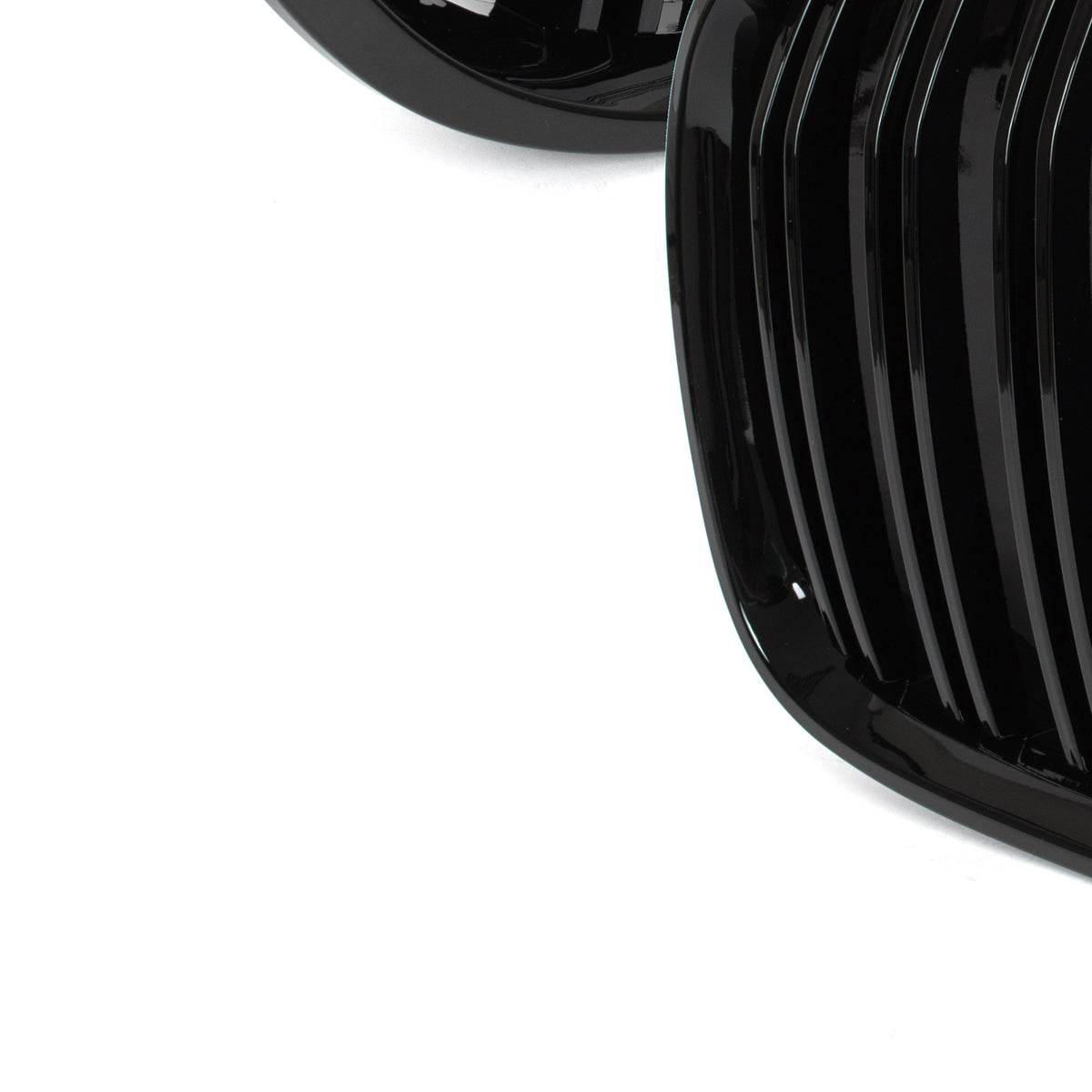 Чифт решетки между фаровете за BMW 7 F01 F02 2008–2011