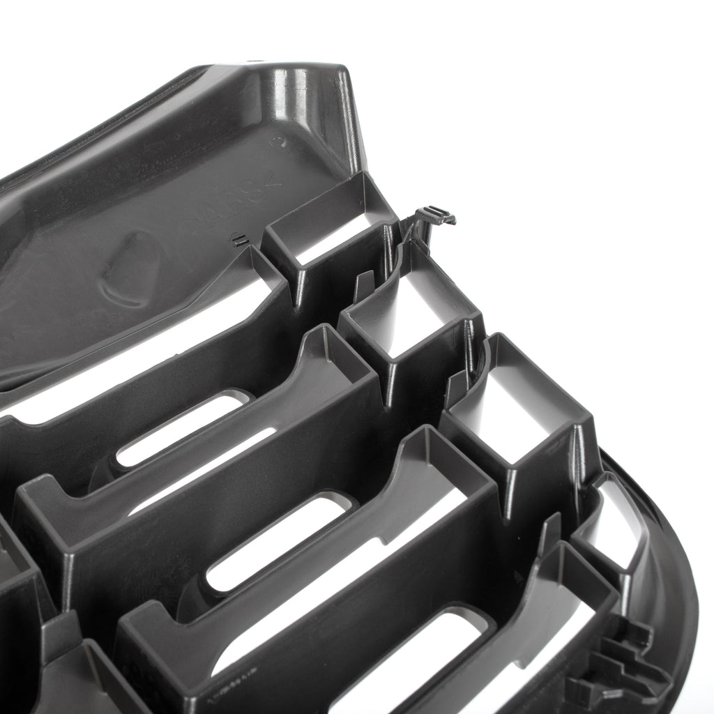 Grilă între faruri (grill) pentru Renault Master 3 2010–2014