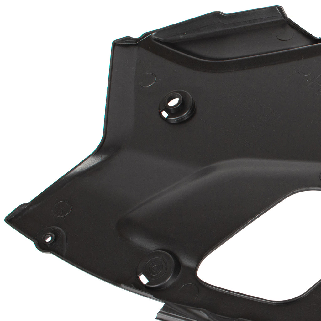 Capac superior motor (far) dreapta pentru BMW 5 G30 G31 2016–