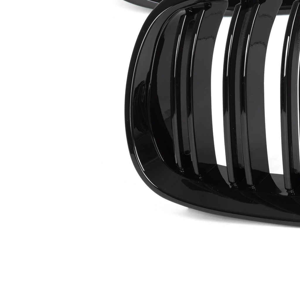 Чифт решетки между фаровете за BMW 3 E92 E93 2006–2010