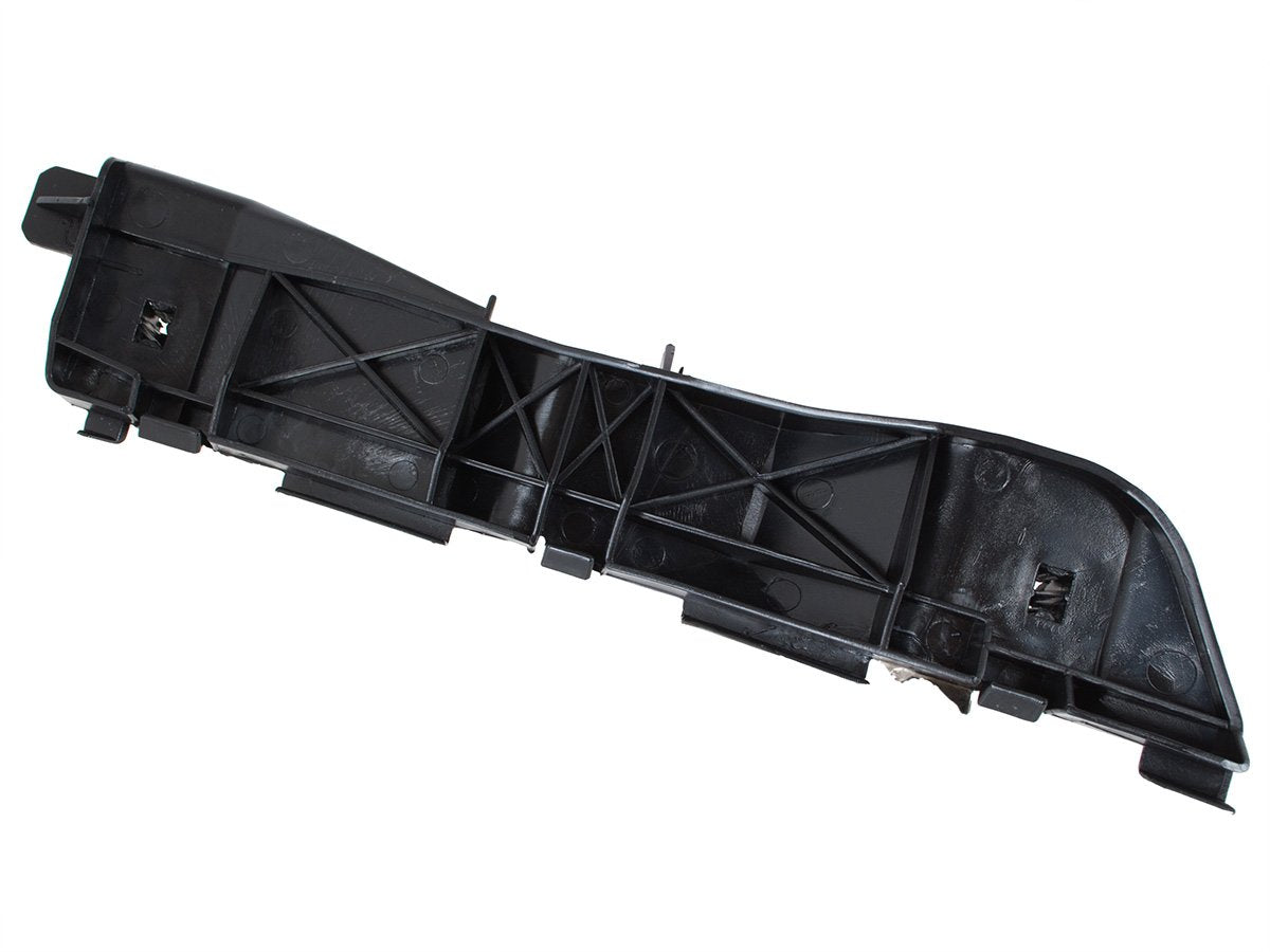 Закрепване на предната броня за Toyota Avensis 2 2003–2008