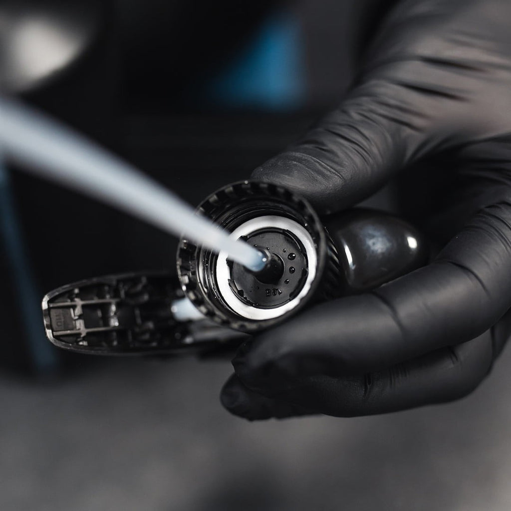 Празна бутилка с пулверизатор и скала от HDPE K2 MIXER 1 л D7001