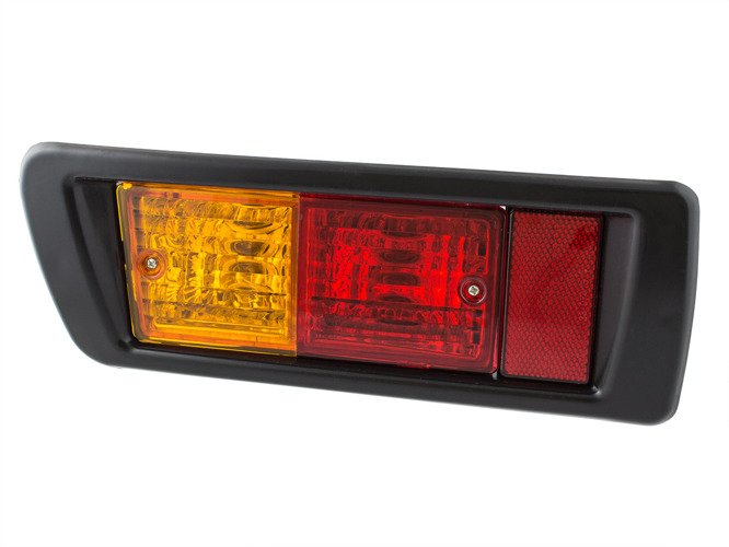 Задна светлина (стоп) в бронята за Toyota Land Cruiser 3 FJ90