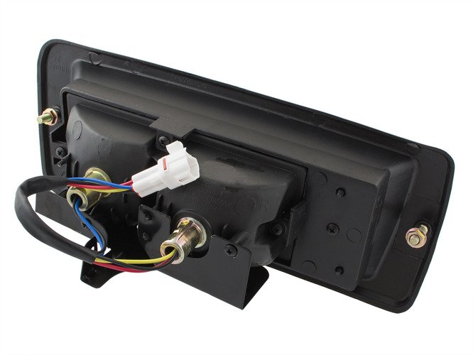 Задна светлина (стоп) в бронята за Toyota Land Cruiser 3 FJ90