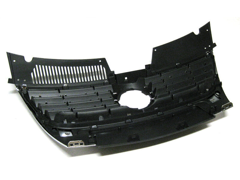 Решетка между фаровете (грил) за Пасат Б6 (VW Passat B6) 2005–2010